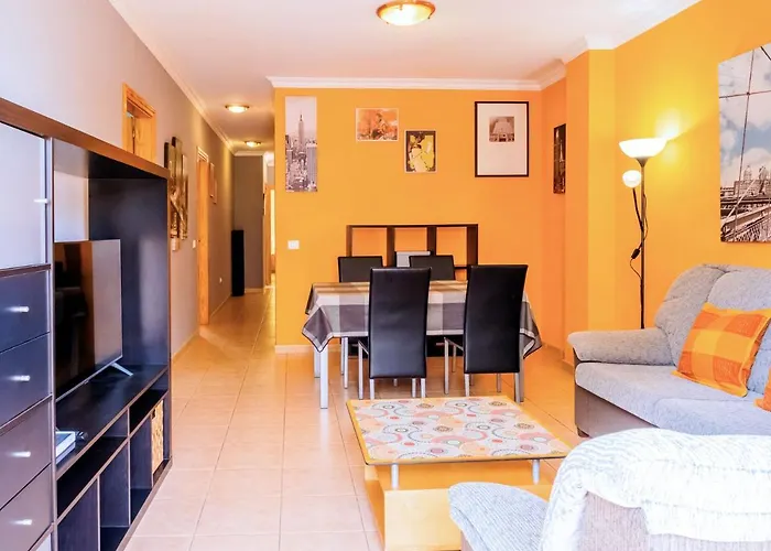 Live Puertito Almirante * 圭马尔港